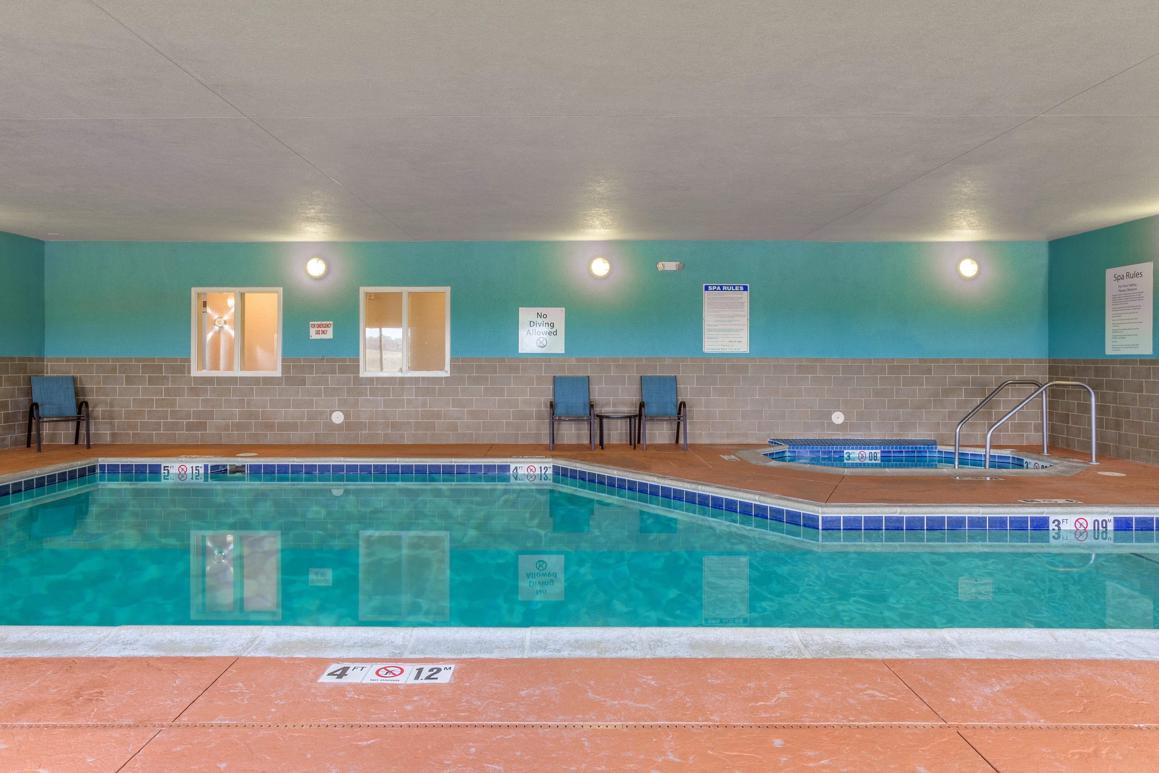 Holiday Inn Express - Albert Lea By Ihg Εξωτερικό φωτογραφία