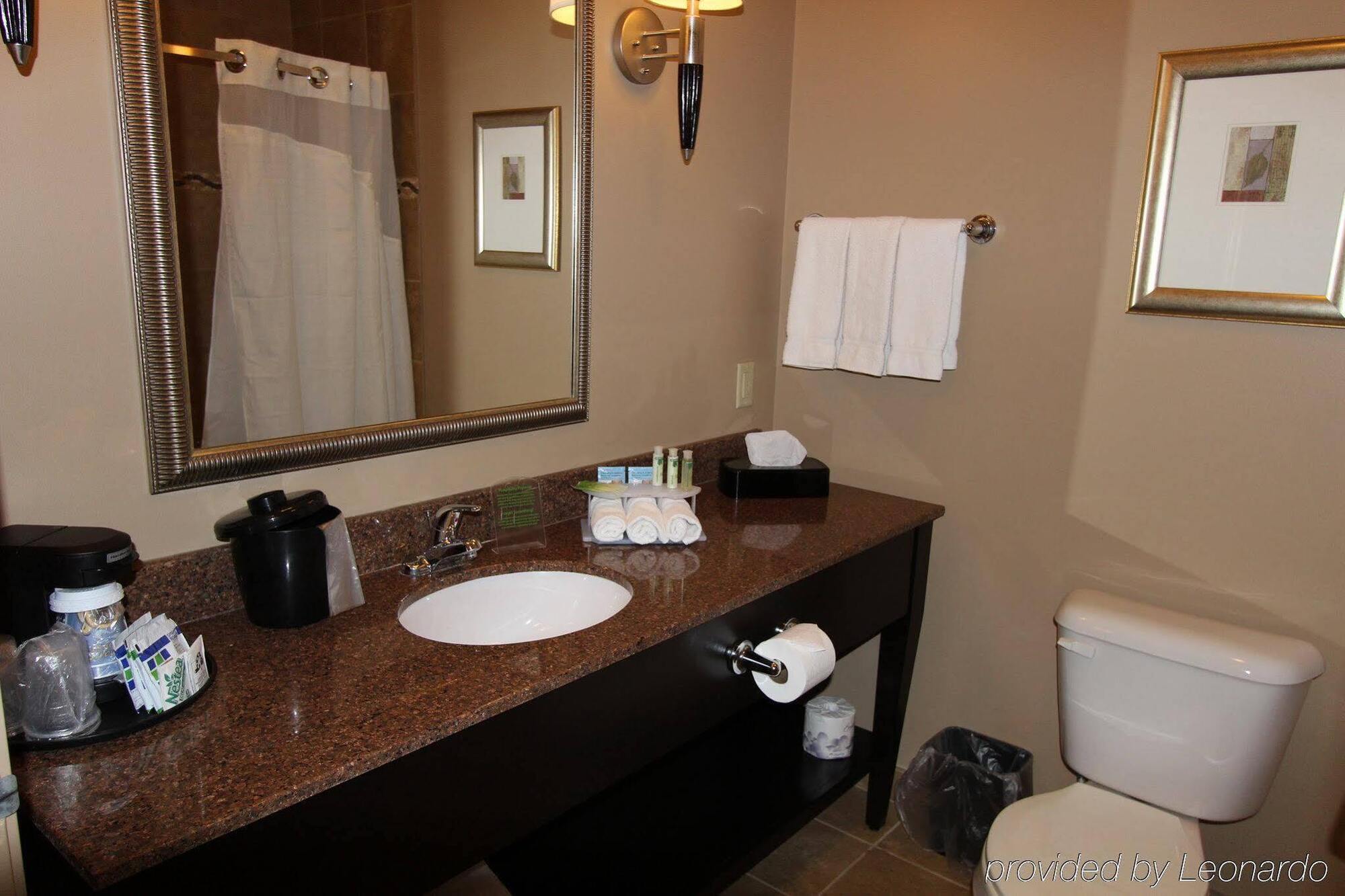 Holiday Inn Express - Albert Lea By Ihg Εξωτερικό φωτογραφία