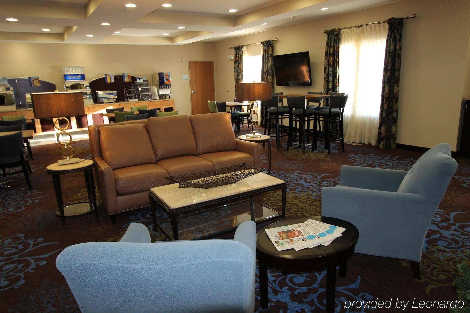Holiday Inn Express - Albert Lea By Ihg Εξωτερικό φωτογραφία